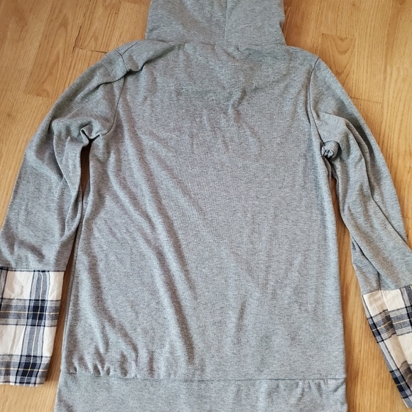 Hoodie - Picture 4 of 6